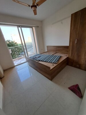 2 BHK Apartment For Rent in Shree Vardhman Green Court, Sector 90