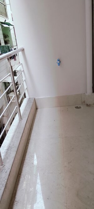 Balcony in 2 BHK Builder Floor at Basera Apartments Sector 49, Sector 49 – for Rent