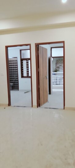 2 BHK + Pooja Room Builder Floor For Rent in Basera Apartments Sector 49
