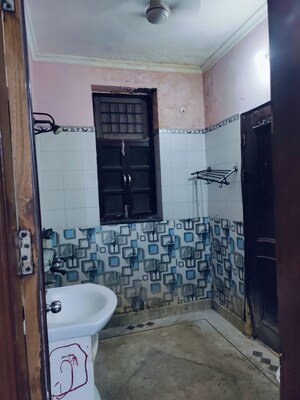 Bathroom in 2 BHK Builder Floor at RWA Apartments Sector 52, Sector 52 – for Rent