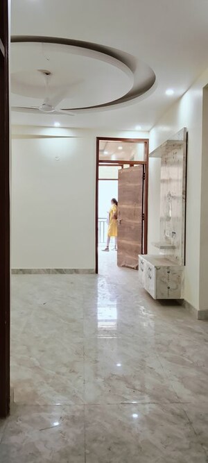 Room in 2 BHK Builder Floor at Home World II, Sector 49 – for Sale