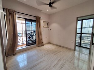 Room in 2 BHK Apartment at Dem Phoenix, Malad East – for Rent