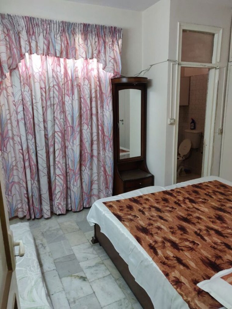 Bedroom, lajpat nagar ii 2 Bedroom 100 Sq.Yd. Apartment In Lajpat Nagar ii Delhi 10221827