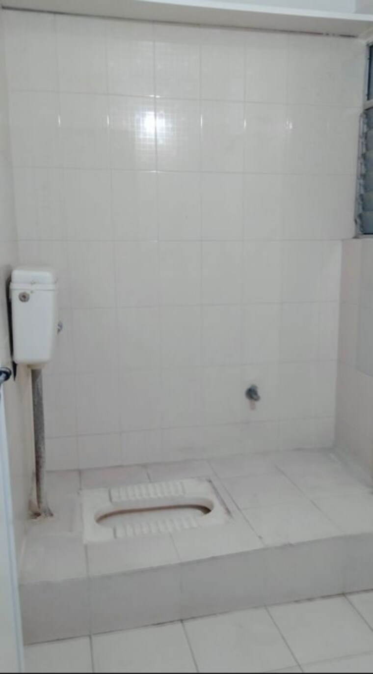 Bathroom, motideep-apartment 2 Bedroom 850 Sq.Ft. Apartment In Baner Bypass Highway Pune 10221846