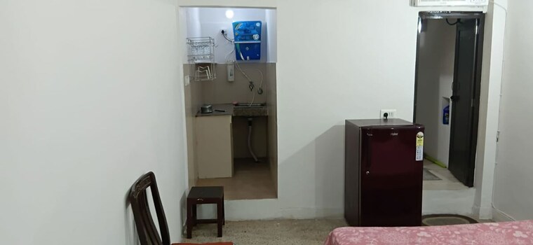 Kitchen, lajpat nagar i 2 Bedroom 100 Sq.Yd. Apartment In Lajpat Nagar I Delhi 10221851