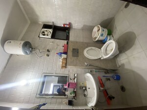 Team Area in 3 BHK Builder Floor at Palm Residency Chhatarpur, Chattarpur – for Rent