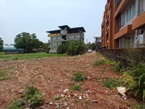 Plot Area in  Land at Elamakkara – for Rent