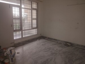 Room in 3 BHK Apartment at Sector 21c – for Rent