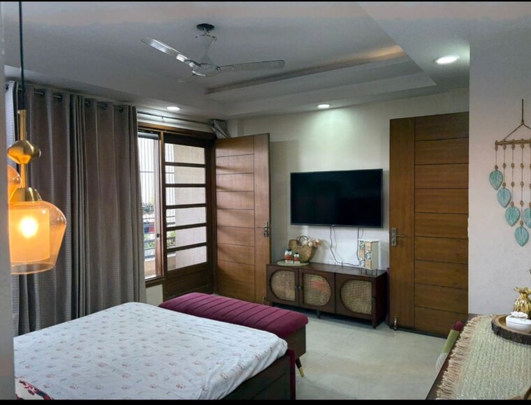 Bedroom, sushant-lok-2 4 Bedroom 316 Sq.Yd. Builder Floor In Sector 57 Gurgaon 10221882