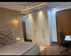 4 BHK + Servant Room Builder Floor For Sale in Sushant Lok 2