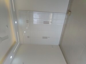 Furnished Amenities in 3 BHK Apartment at Amrapali Heartbeat City, Sector 107 – for Rent