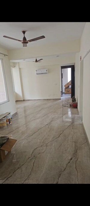 Room in 3 BHK Apartment at Ram Shanti Apartment, Sector 52 – for Rent