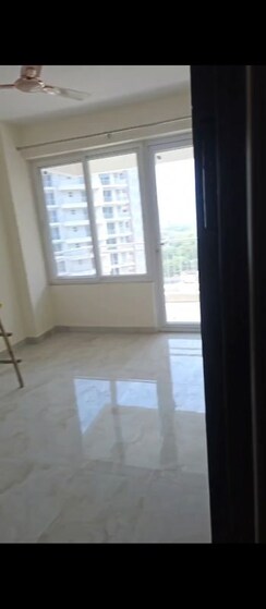 3 BHK + Extra Room Apartment For Rent in Ram Shanti Apartment