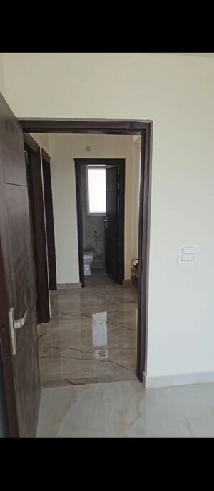 Building Lobby in 3 BHK Apartment at Ram Shanti Apartment, Sector 52 – for Rent