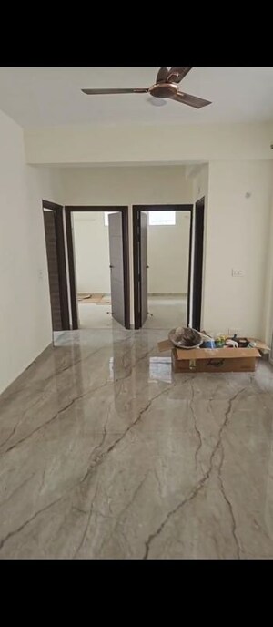 Room in 3 BHK Apartment at Ram Shanti Apartment, Sector 52 – for Rent