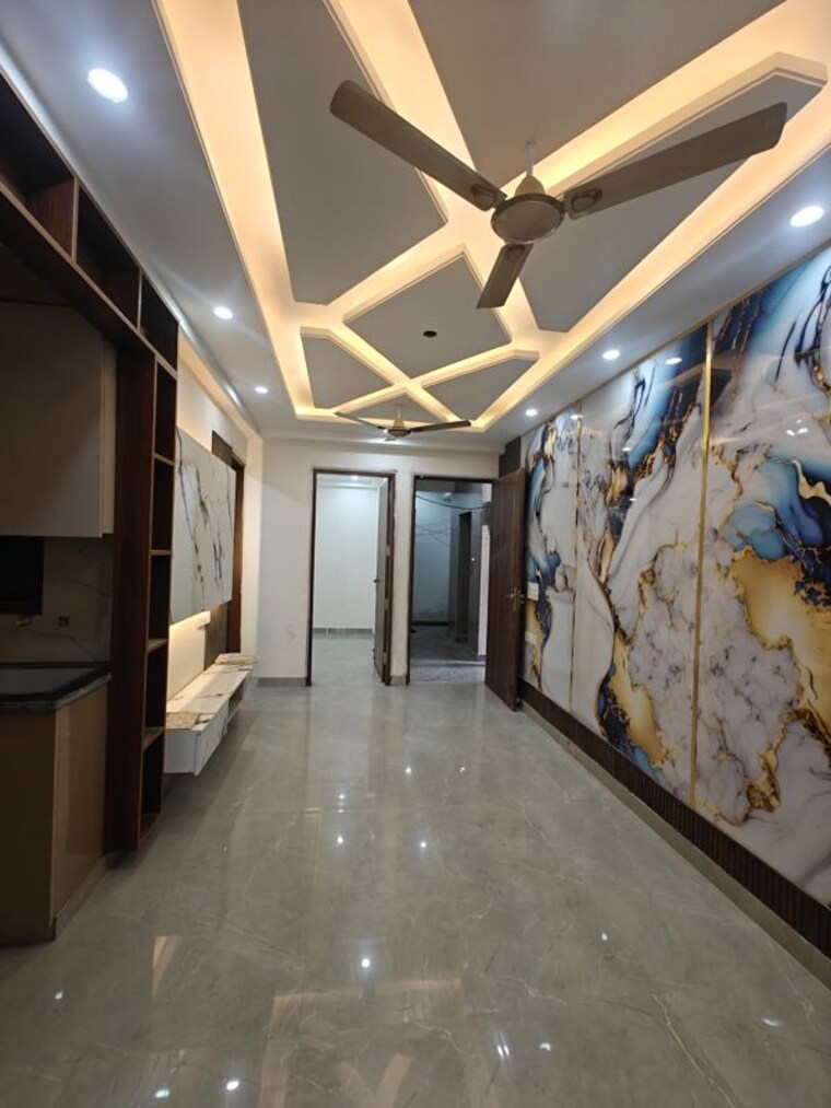undefined, sector 73 2 Bedroom 1000 Sq.Ft. Builder Floor In Sector 73 Noida 10221915