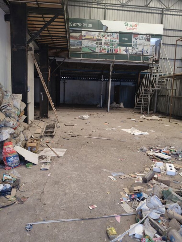  Parking, sector 67 Commercial Warehouse 5000 Sq.Yd. In Sector 67 Noida 10217059