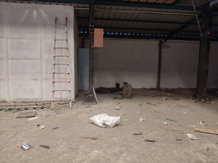  Parking, sector 67 Commercial Warehouse 5000 Sq.Yd. In Sector 67 Noida 10217059