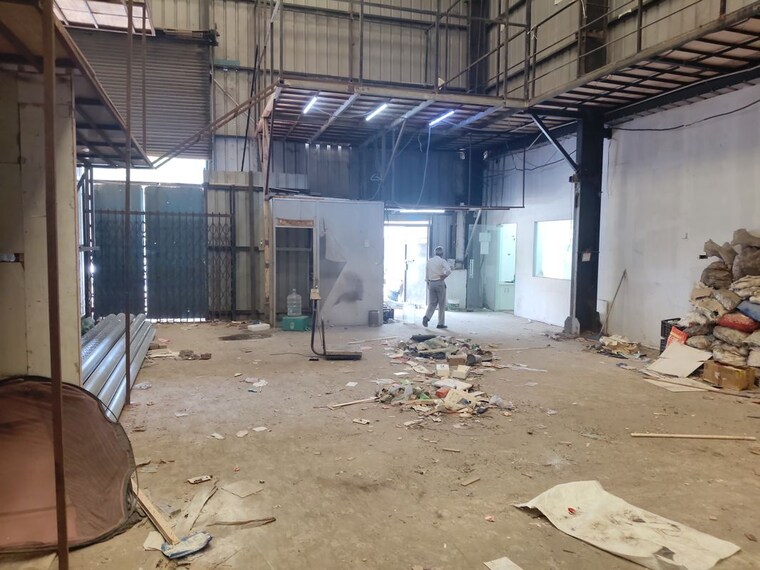  Parking, sector 67 Commercial Warehouse 5000 Sq.Yd. In Sector 67 Noida 10217059