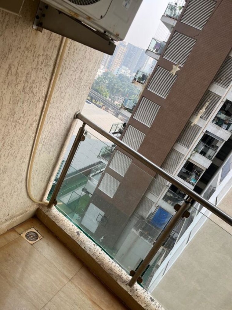 Balcony, hdil-metropolis-residences 3 Bedroom 1500 Sq.Ft. Apartment In Andheri West Mumbai 10221945