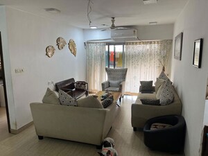 2 BHK Apartment For Rent in Dev Leo Tower, Oshiwara