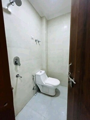 Bathroom in 1 BHK Apartment at Palm Residency Chhatarpur, Chattarpur – for Rent