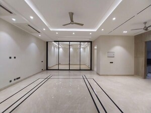 4 BHK Apartment For Sale in Vasant Vihar