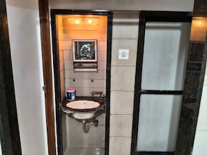 Bathroom in 2 BHK Apartment at Shiv Parvati, Malad West – for Rent