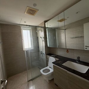 Bathroom in 4 BHK Apartment at DLF The Camellias, Sector 42 – for Sale