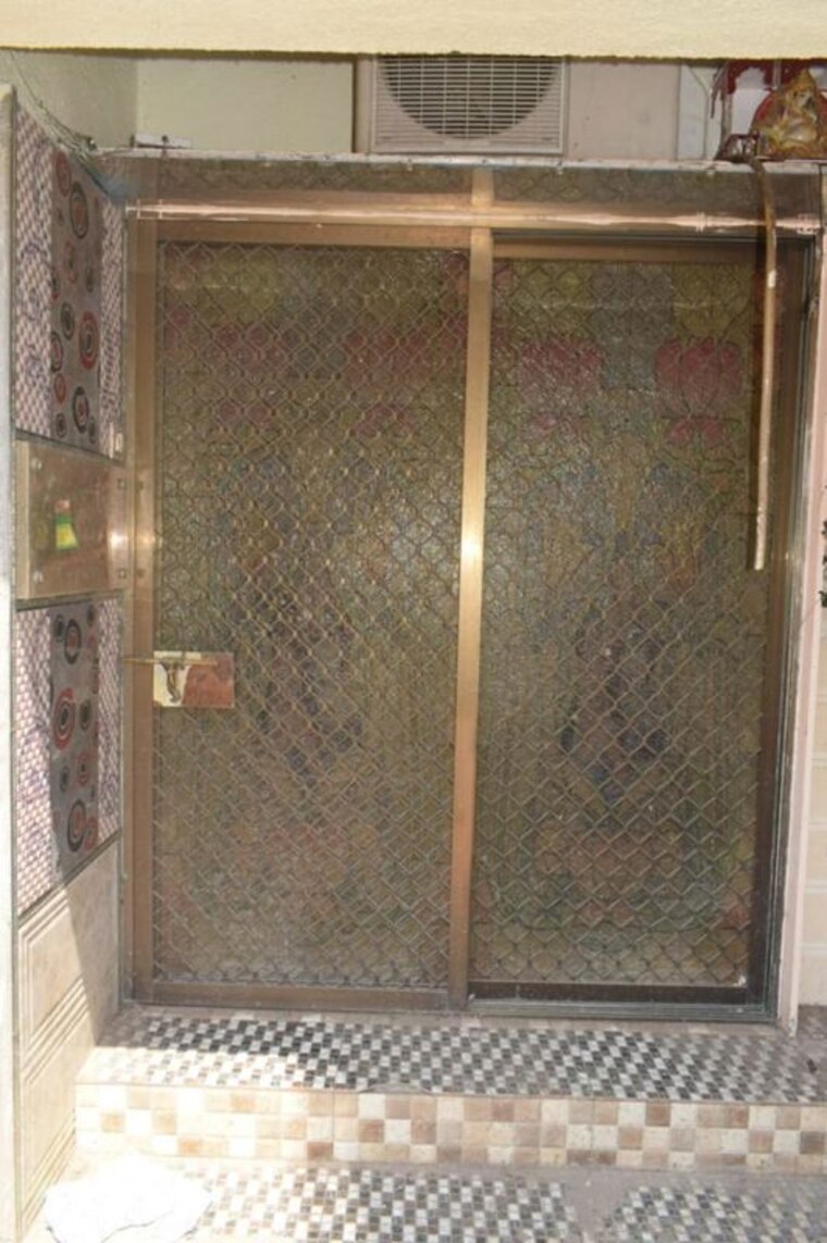 Bathroom, prabhat-apartment-prabhadevi 1 RK 250 Sq.Ft. Apartment In Prabhadevi Mumbai 10221112