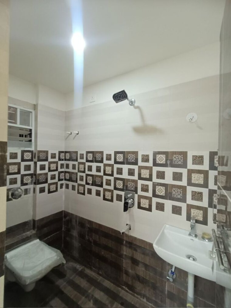 Bathroom, new manish nagar 2 Bedroom 1200 Sq.Ft. Apartment In New Manish Nagar Nagpur 10222025