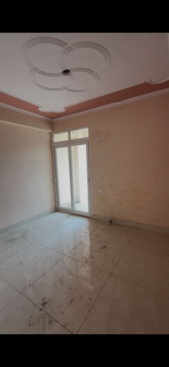 3 BHK Apartment For Sale in Gola Road