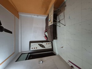 Room in 1.5 BHK Builder Floor at Patparganj – for Rent