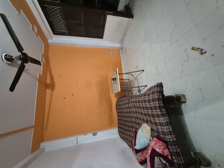 Room, patparganj 1.5 Bedroom 400 Sq.Ft. Builder Floor In Patparganj Delhi 10222026