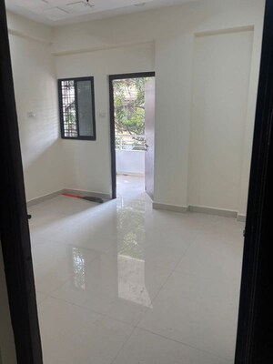 Room in 2 BHK Apartment at Narendra Nagar – for Rent