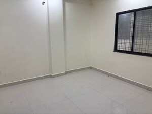Room in 2 BHK Apartment at Narendra Nagar – for Rent