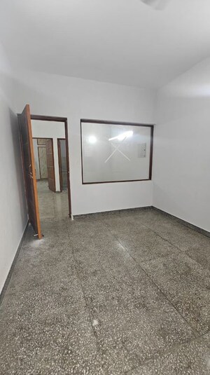 Room in 3 BHK Builder Floor at Kalkaji – for Rent