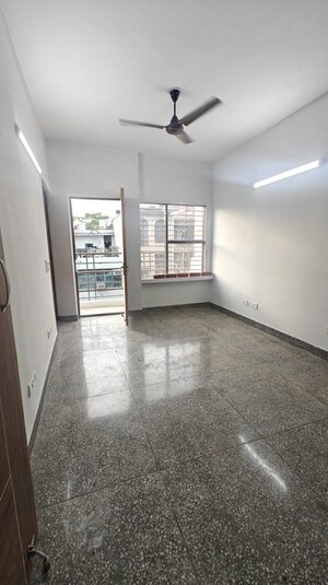 Room in 3 BHK Builder Floor at Kalkaji – for Rent