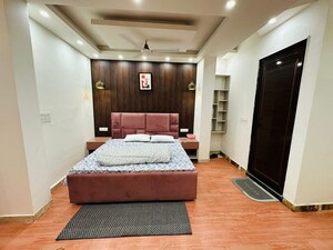Bedroom in Studio Builder Floor at Orchid Island, Sector 51 – for Rent