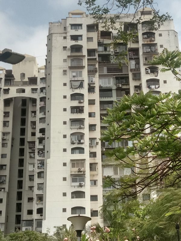 3 BHK 1000 Sq.Ft. Apartment in Panchsheel Gardens