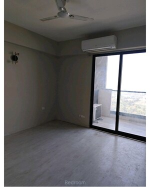 Room in 2 BHK Apartment at M3M Skywalk, Sector 74 – for Sale