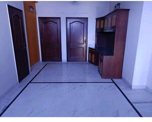 Room in 2 BHK Independent House at Sector 55 – for Rent