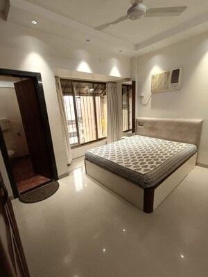 Bedroom in 3 BHK Apartment at Shree Krishna Heights Malad, Malad East – for Rent