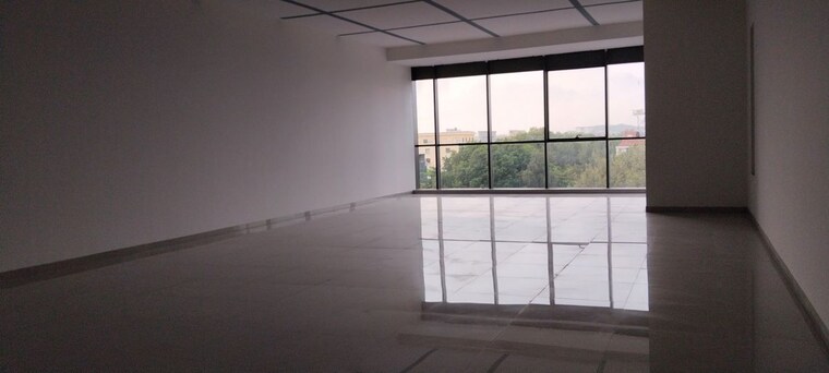 Room, dnk-square Commercial Office Space 1940 Sq.Ft. In Viman Nagar Pune 10222216