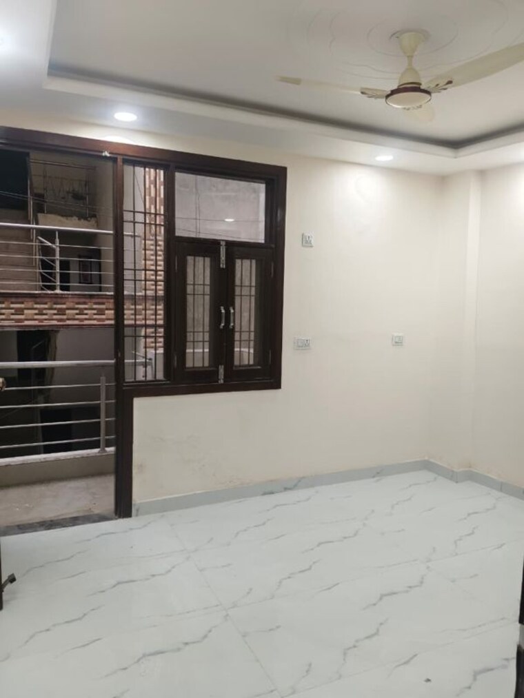 Room, malviya nagar 3 Bedroom 200 Sq.Yd. Apartment In Malviya Nagar Delhi 10222224