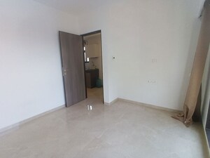 Room in 1 BHK Apartment at Platinum Casa Millennia, Andheri West – for Rent