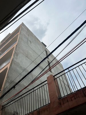 1.5 BHK Independent House – Exterior View View at Arjan Garh - for Rent