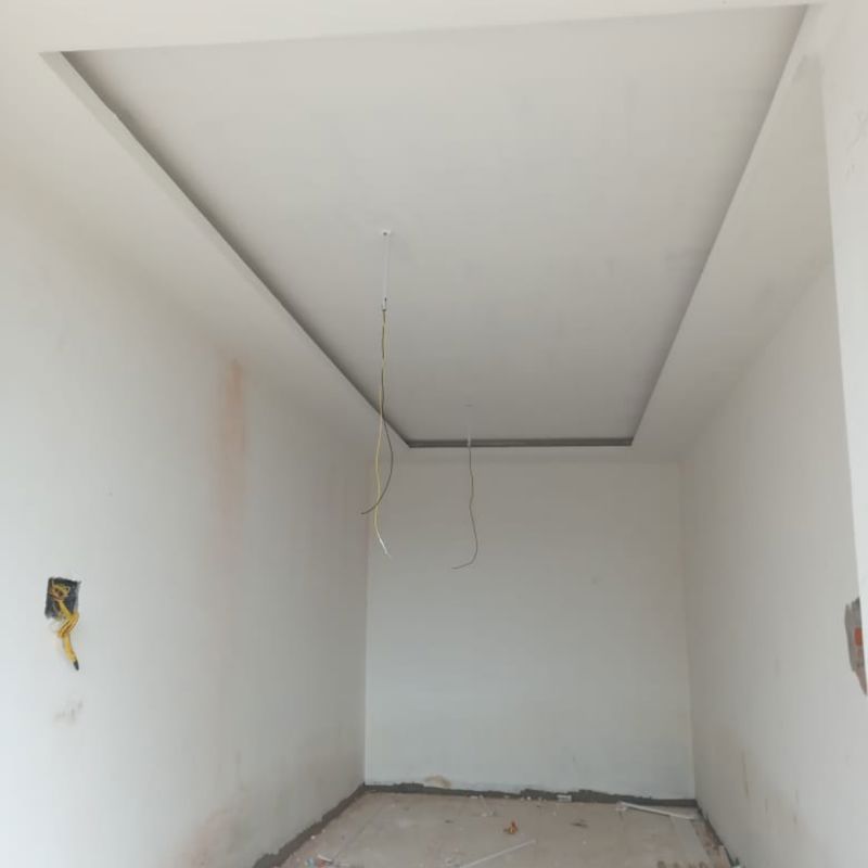 Retail Shop For Sale in Modipuram