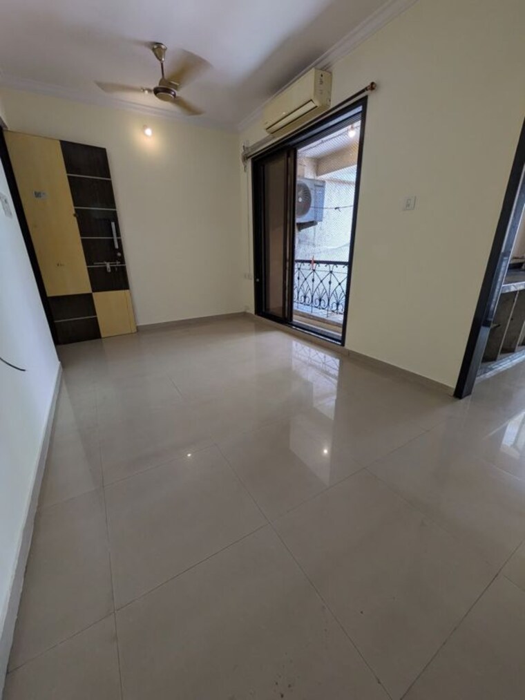 Living Room, nisarg-hyde-park 1 Bedroom 460 Sq.Ft. Apartment In Kharghar Navi Mumbai 10222269