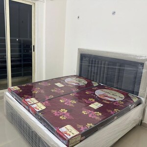 Room in 3 BHK Apartment at Sector 02 – for Rent